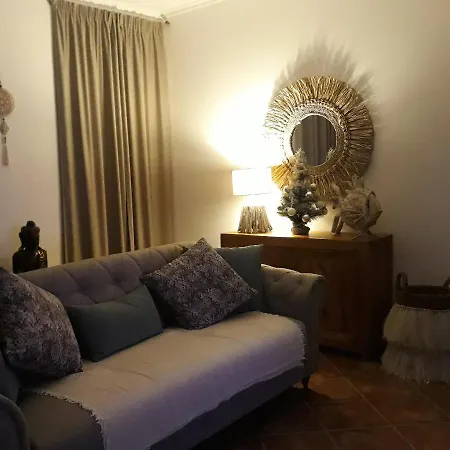 House Bali Furnas Apartment *